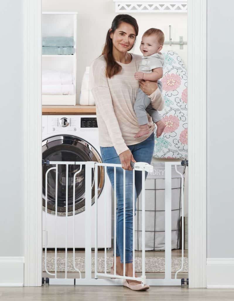 Regalo Easy Step Walk-thru Baby Gate