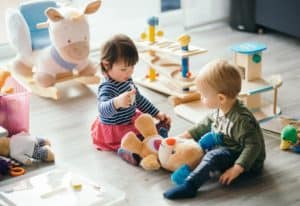how to choose toys for babies