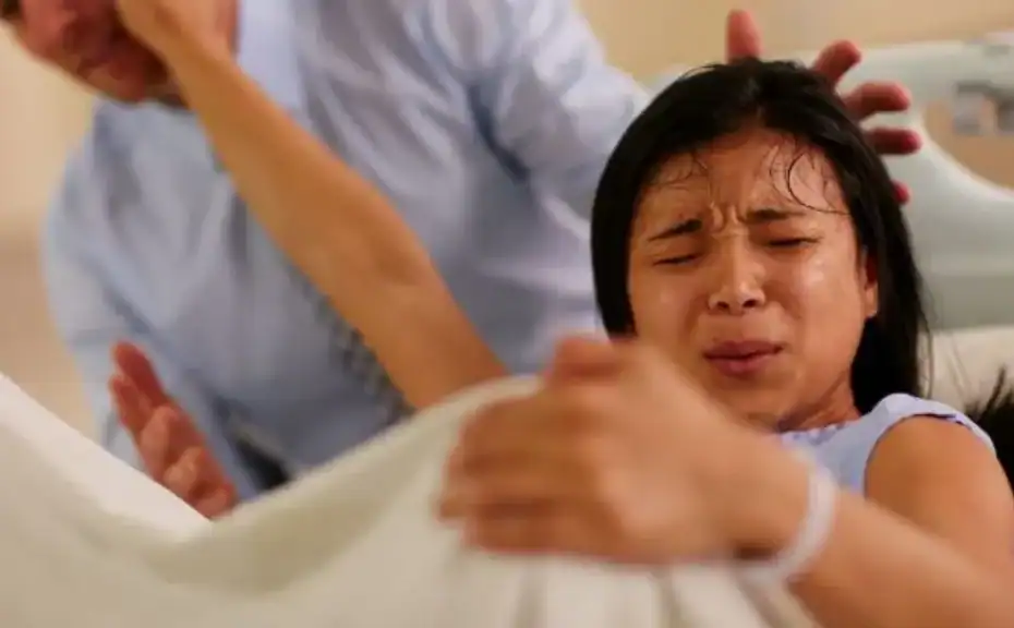 Best Birthing Positions for a Safe and Comfortable Delivery