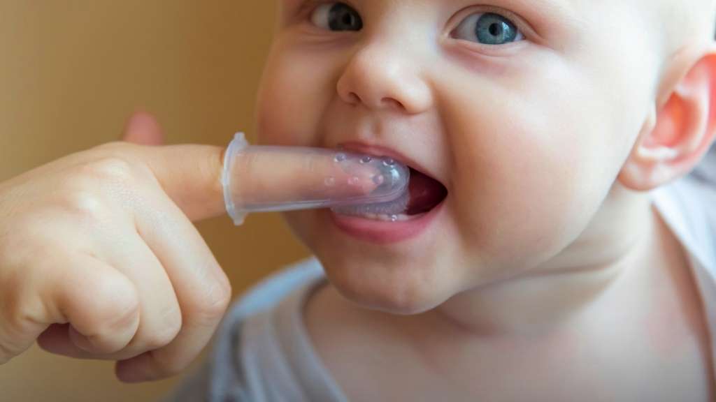 When to start brushing baby teeth