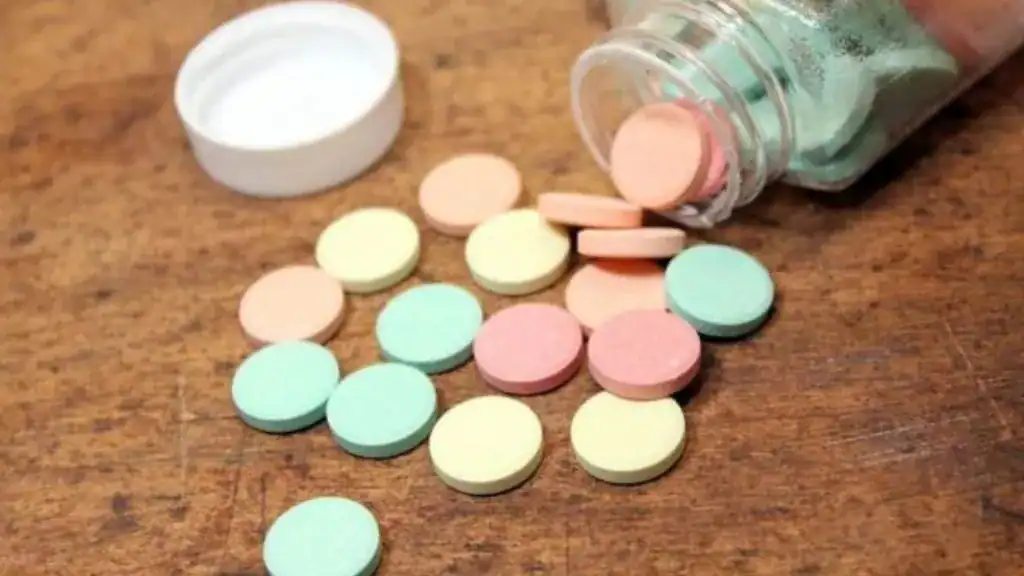 Can you take Tums While Pregnant? Here Are the Risks & Benefits Explained! 1 Can you take Tums While Pregnant?